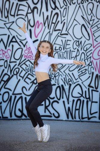 mobile - carousel-hero-element image-16